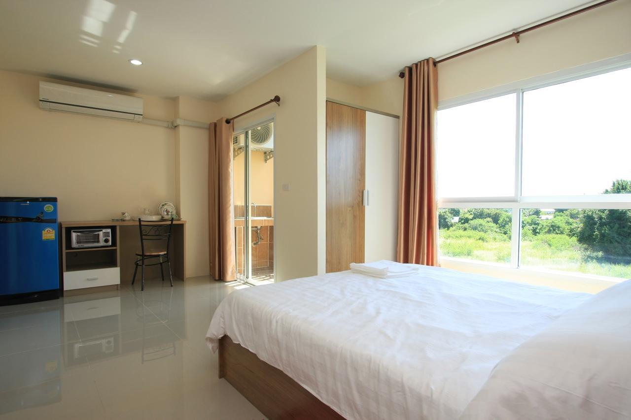 Chantorn Residence Si Racha Exterior foto